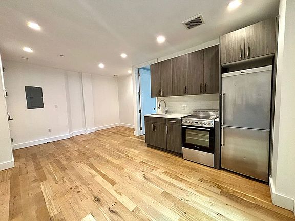 3rd image of 236 N 11th St #5A
