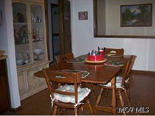 5th image of 4301 Sandalwood Pl