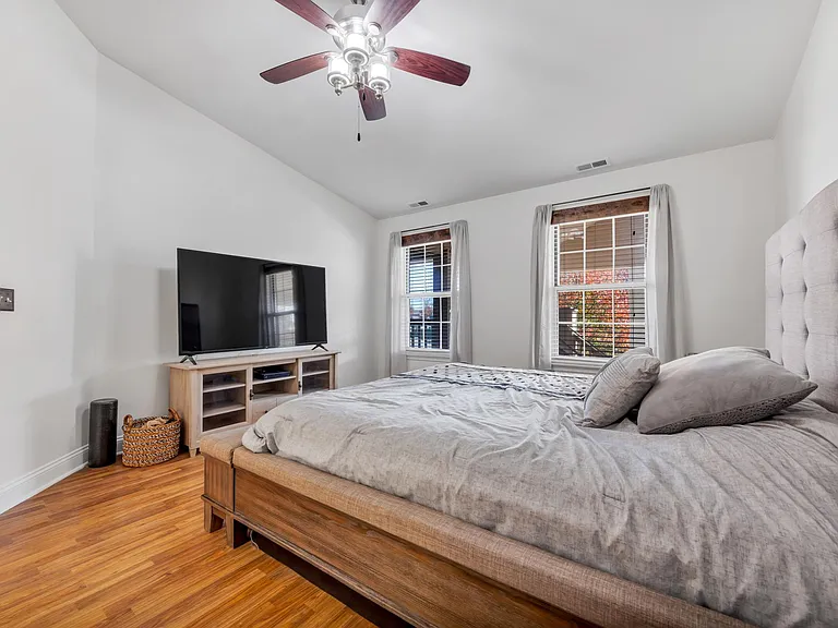 534 Oak Ridge Trails Ct — Photo 17