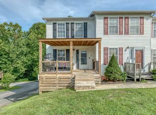 235 Hunter Hills Cir APT 5, Bristol, TN 37620