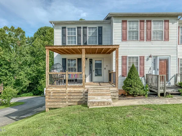 235 Hunter Hills Cir APT 5, Bristol, TN 37620