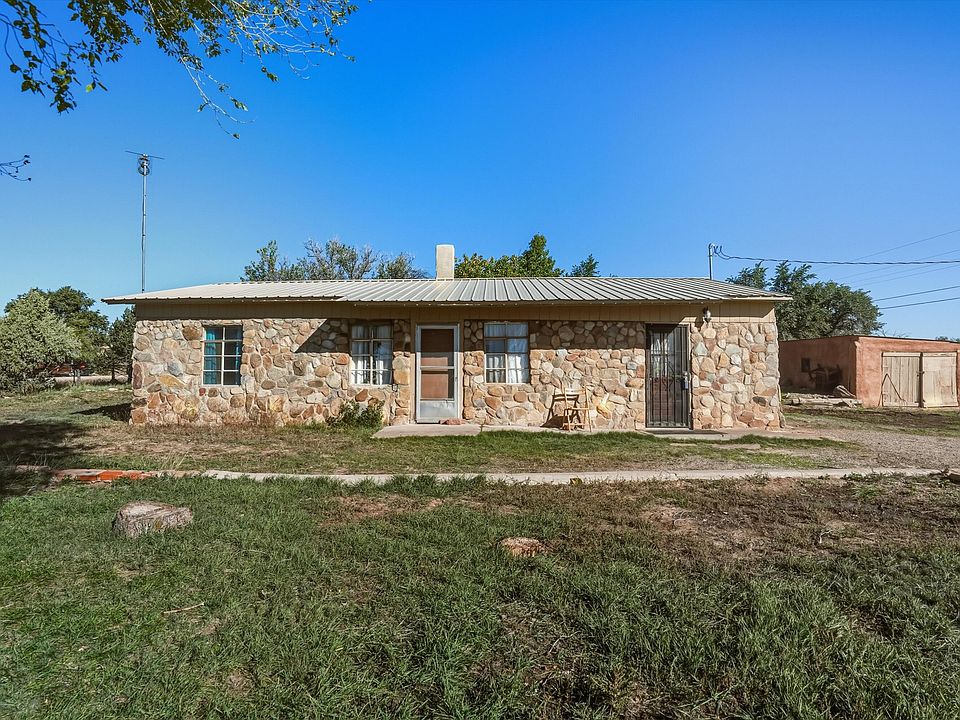 1st image of 403 Pinon St E