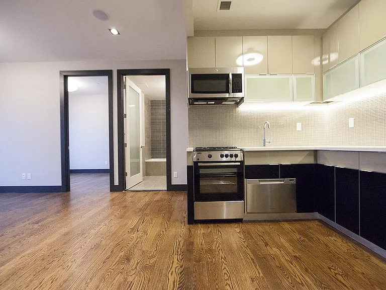 875 De Kalb Ave #5B — Photo 7