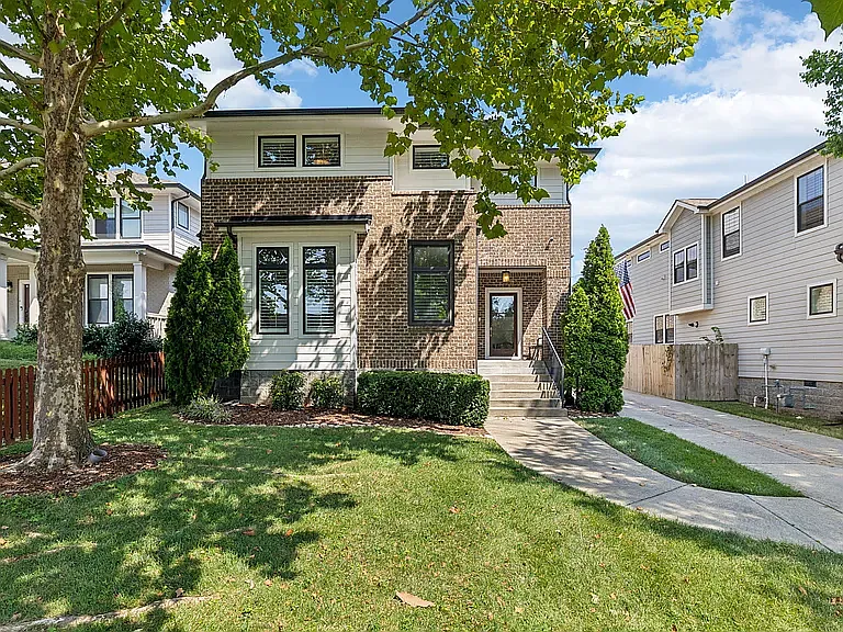 2302 Sunset Pl — Photo 41