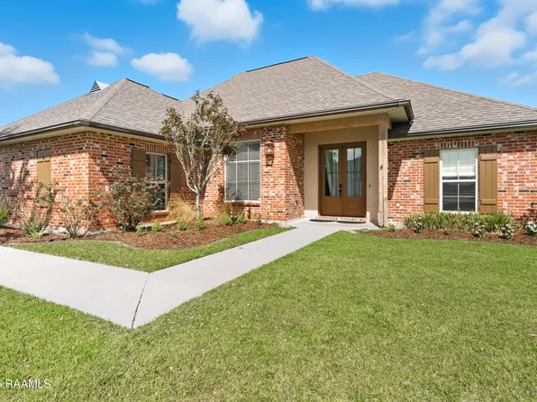 11426 Twin Oaks Cir, Maurice, LA 70555