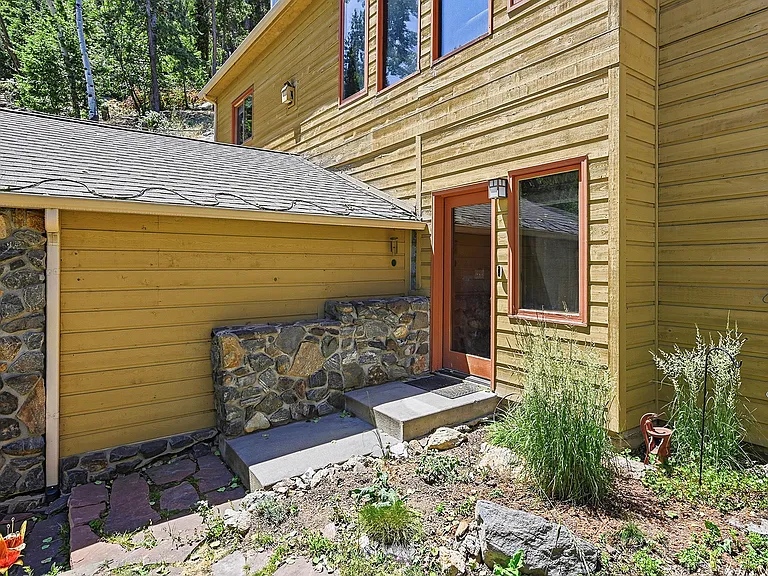 551 Aspen Dr — Photo 36