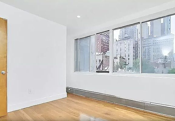 4th image of 157 Lexington Ave #6L