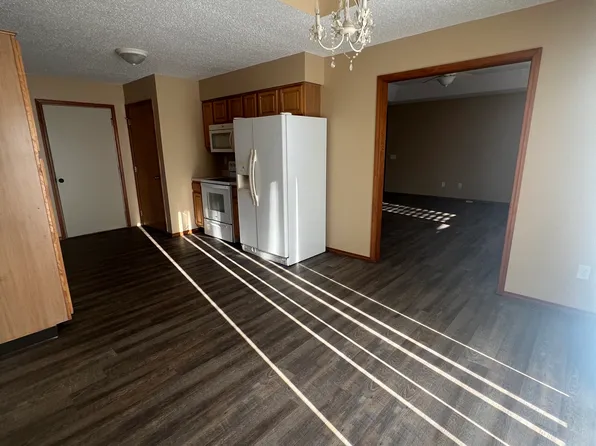 4738 S Ridgeview Ave, Battlefield, MO 65619