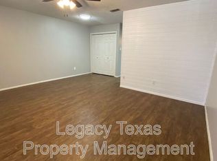 1409 W Kilpatrick Ct APT D, Cleburne, TX 76033