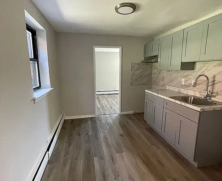 903 E Cliveden St #1 — Photo 7