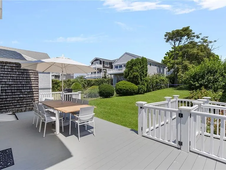 46 Esplanade St — Photo 36