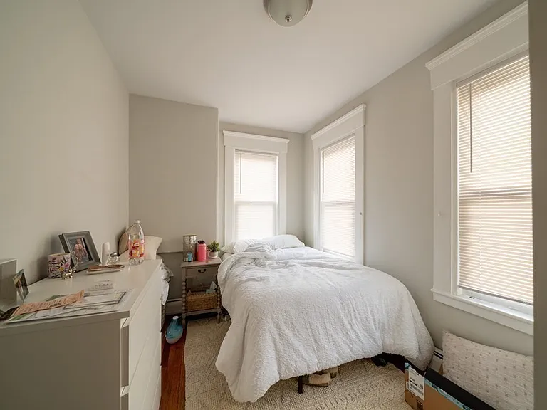 160 Dorchester St #2 — Photo 4