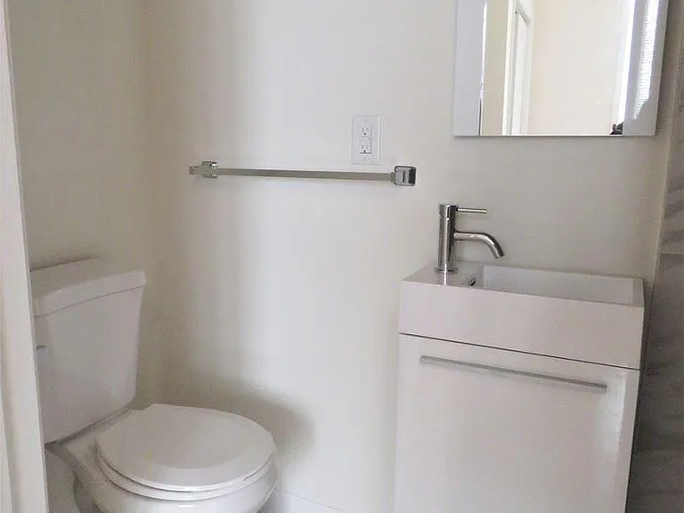 PRIVATE BATHROOM