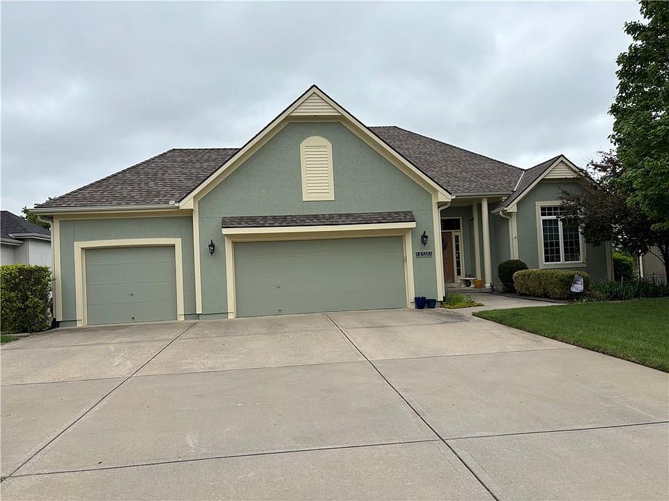 1st image of 2536 SW Kristin Dr
