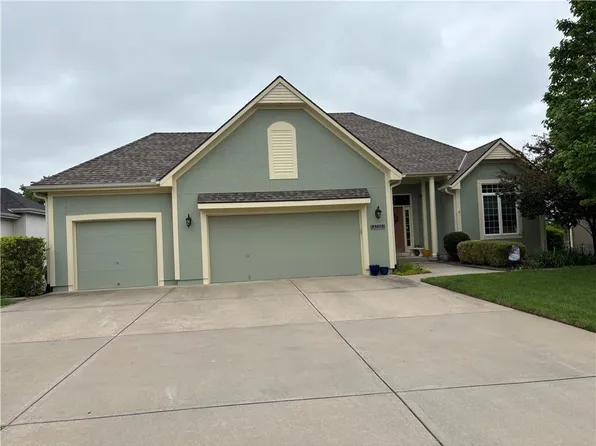 2536 SW Kristin Dr, Lees Summit, MO 64082