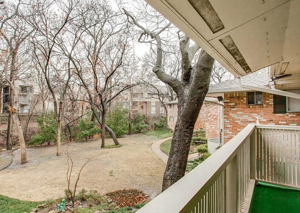 1st image of 7812 Royal Ln APT 209
