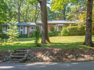 254 Gnome Trl, Lookout Mountain, GA 30750