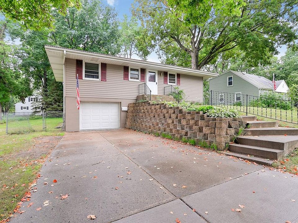 1st image of 506 5th St S