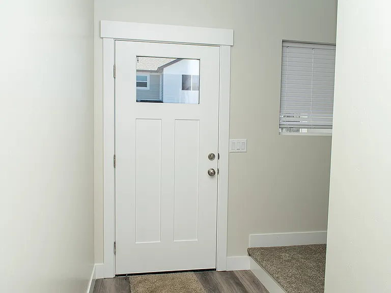 382 N 100 W #1 — Photo 4