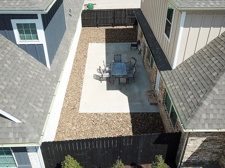 652 N Malbec Rd — Photo 23
