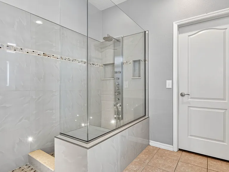 10801 Spring Mountain Pl — Photo 28