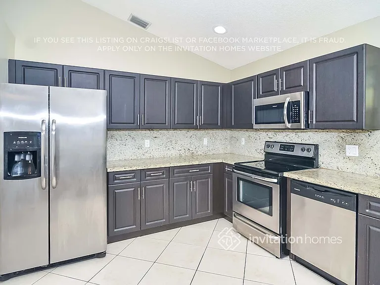 156 Cameron Dr — Photo 5