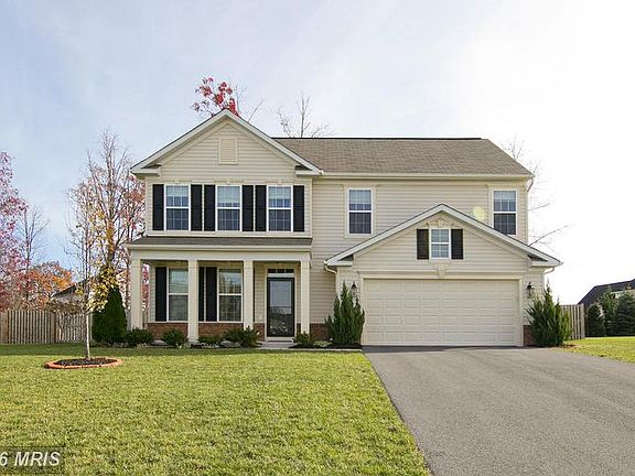 3rd image of 210 Ivy Hill Ct