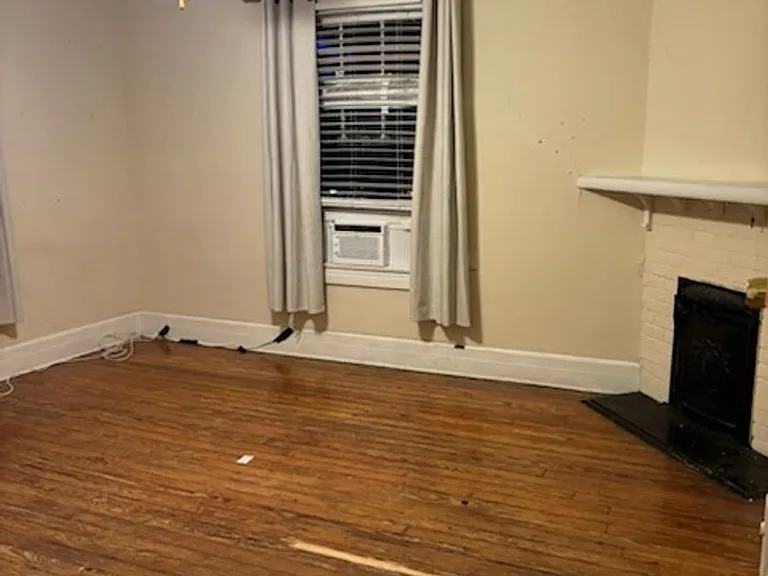 915 Laurens St — Photo 6