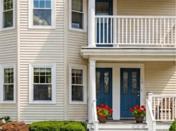 67 Lamoille Ave, Haverhill, MA 01835