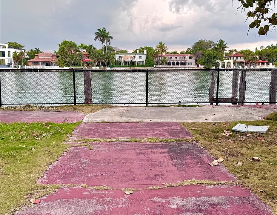 2nd image of 5255 Collins Ave