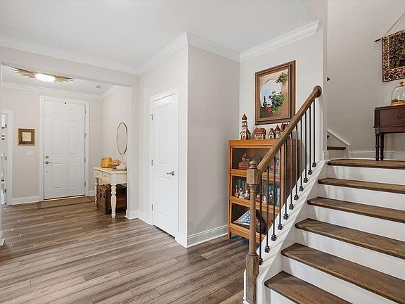 3rd image of 183 Azure Mist Dr