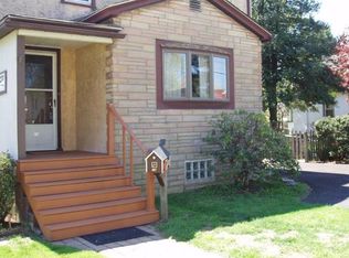 15 Hill Ave, Morrisville, PA 19067
