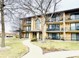 7301 Evergreen Dr APT 2B, Orland Park, IL