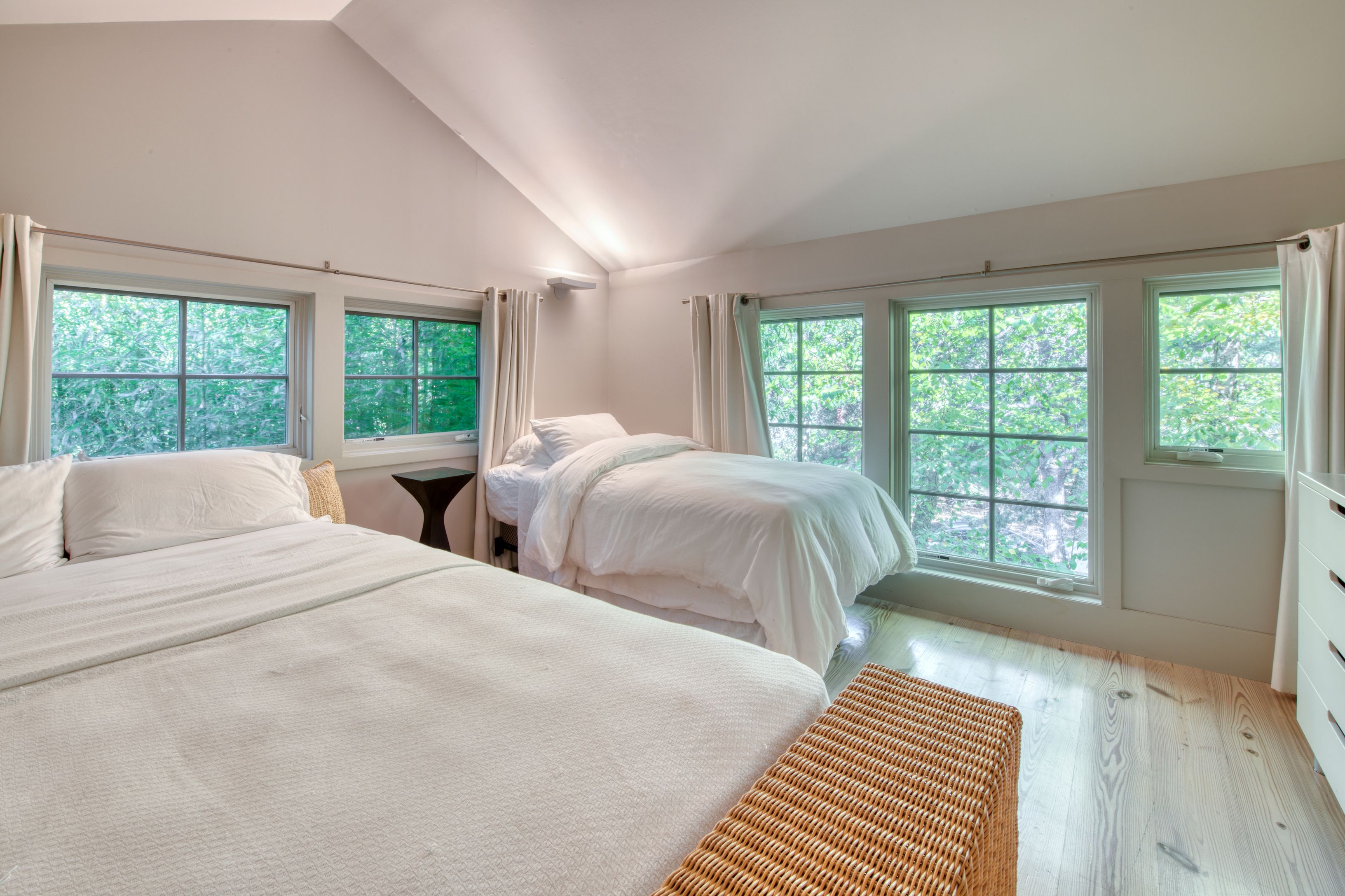 11 Ship Wreck Dr in Amagansett Out East