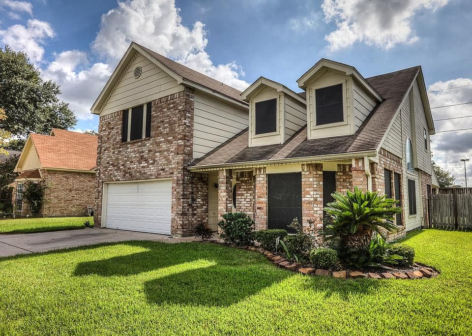 1st image of 15510 Hatfield Hollow Dr