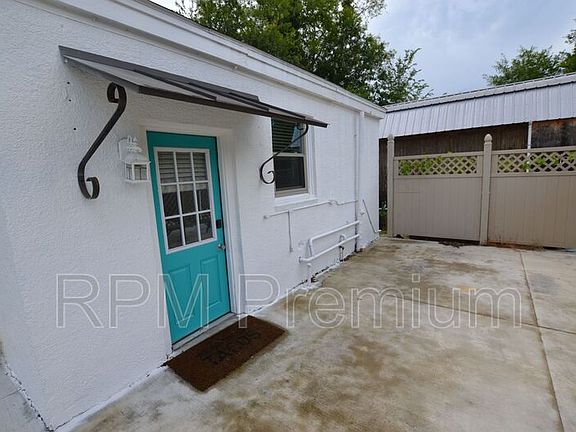 3rd image of 7871 Lasalle Ave #1/2