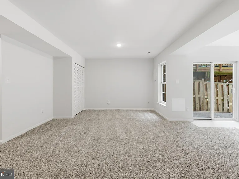 8972 Benchmark Ln — Photo 34