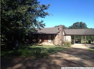 127 Poe Cv, Senatobia, MS 38668