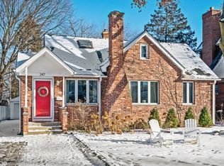 347 Lockwood Ave, Northfield, IL 60093