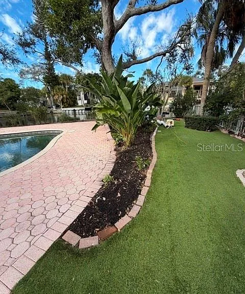 605 Lotus Ln — Photo 21