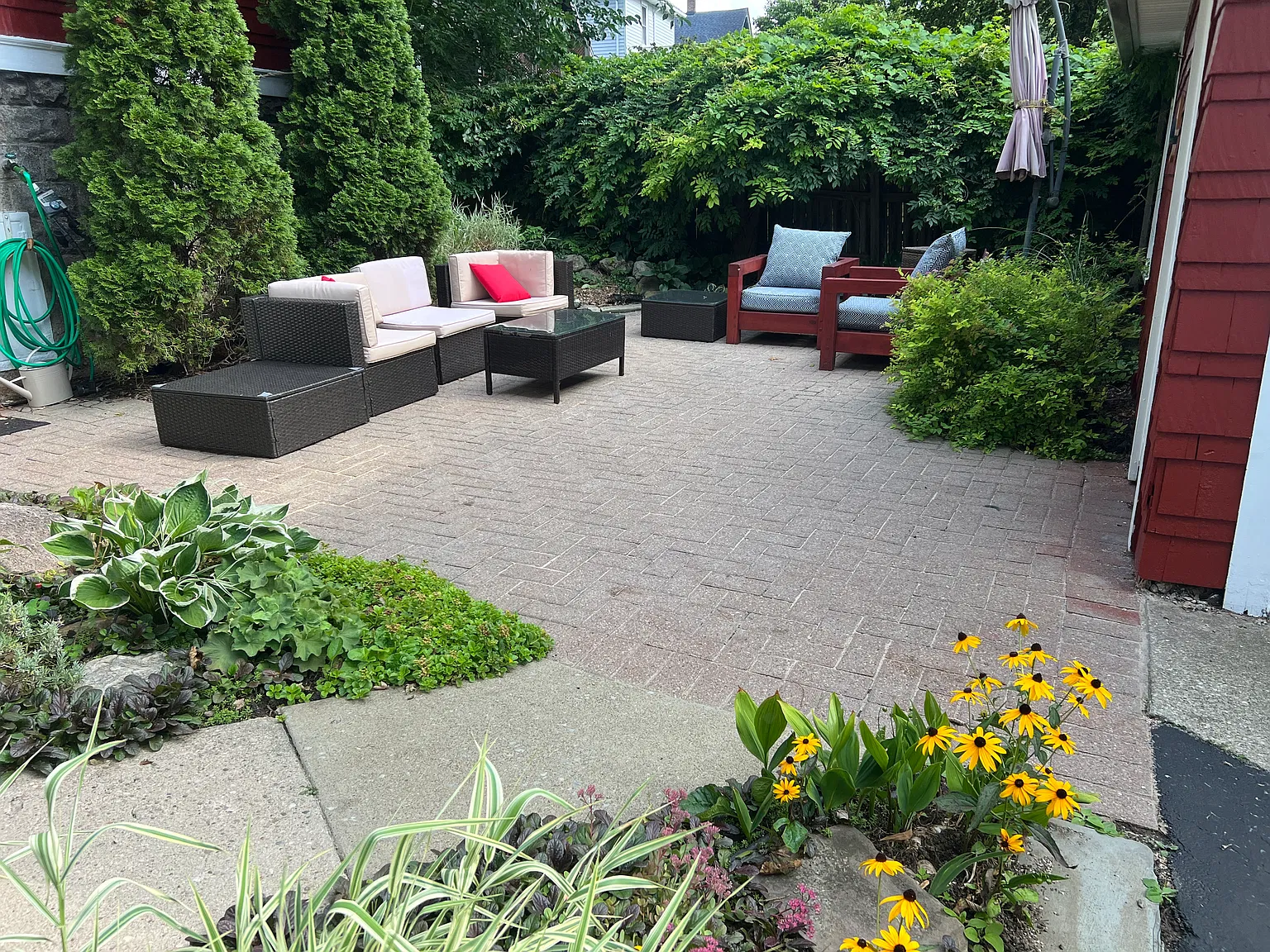 1 bed, 1250 sqft, $1,799 — Photo 2
