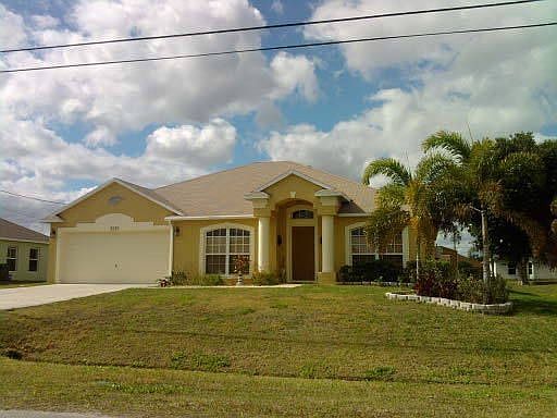 1st image of 3233 SE Pinto St