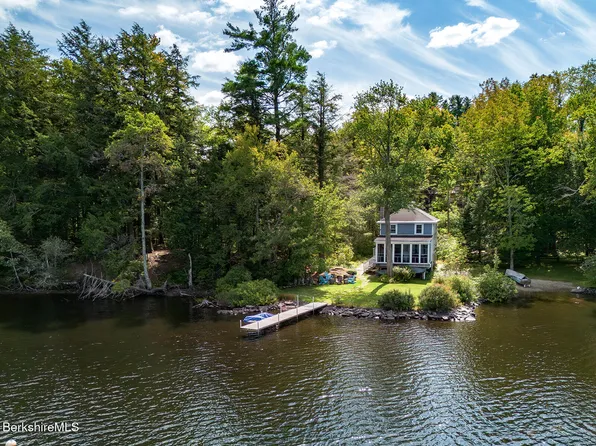 551 Otis Rd, Becket, MA 01223