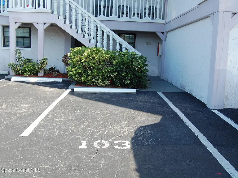 5350 Ocean Beach Blvd #103 — Photo 21