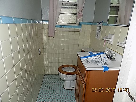 3rd image of 6340 Garfield Ave