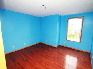 458 Carver St, Pickerington, OH 43147