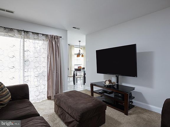 3rd image of 3326 Woodburn Village Dr APT 13