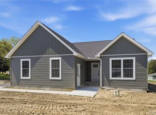 25 Buell St, Akron, NY 14001