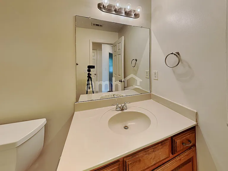 389 Sunderland Way — Photo 21