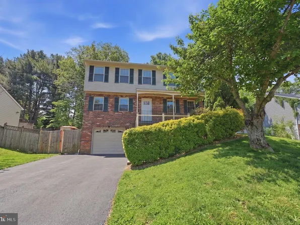 6079 Ponhill Dr, Woodbridge, VA 22193